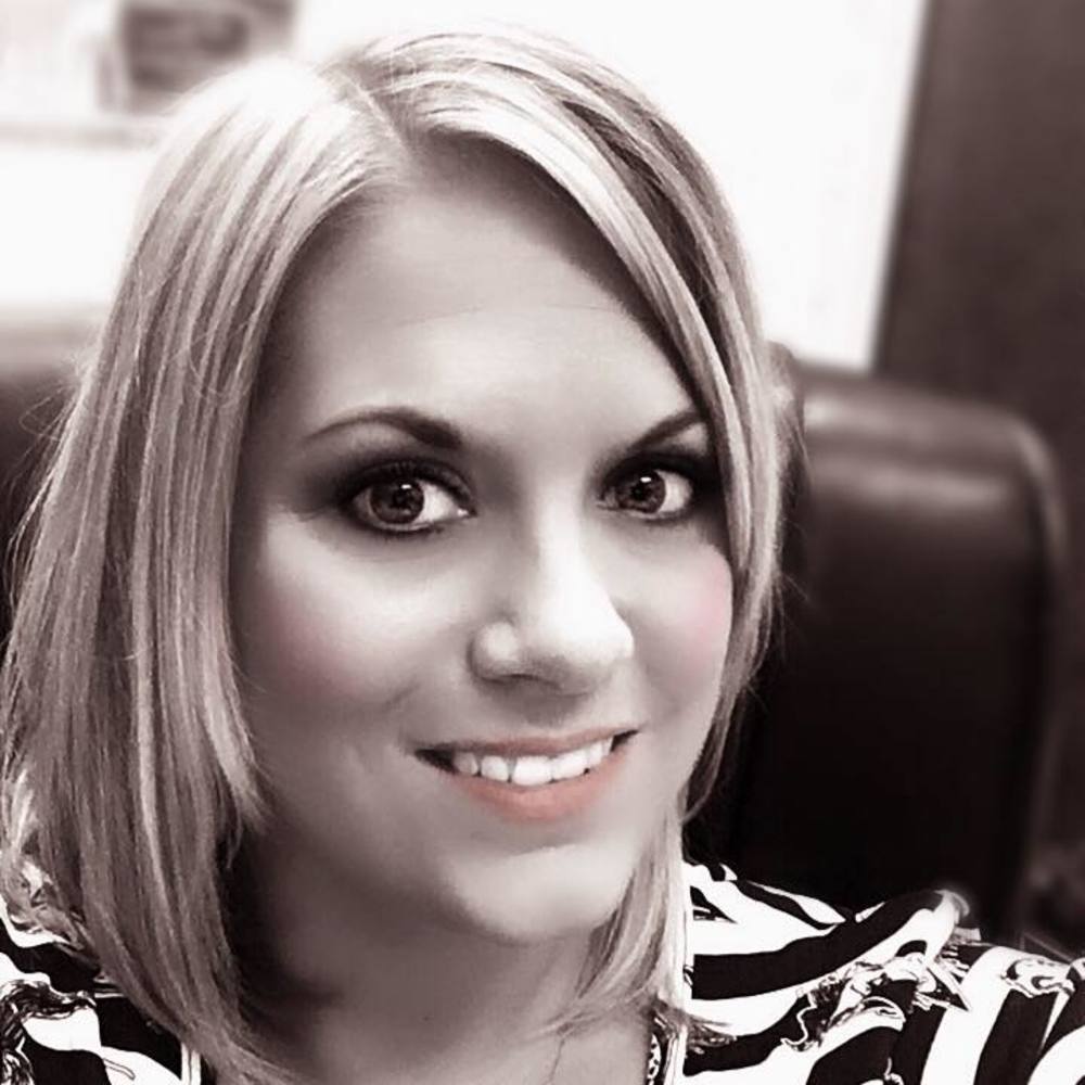 Meet your Posher, Courtney